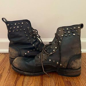 Frye Rogan Studded Combat Lace Up Boots. Distressed Black. Size 9.5 D US Mens